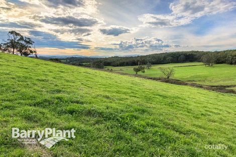 2 Ure Rd, Gembrook, VIC 3783