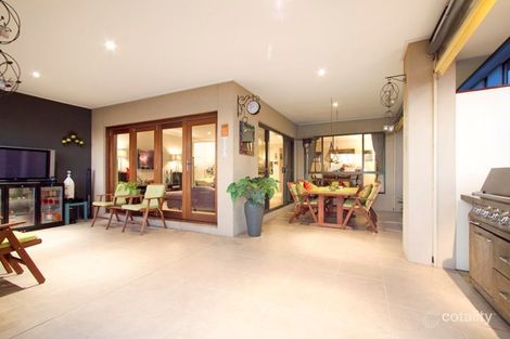 Property photo of 5 Barmah Place Waterways VIC 3195