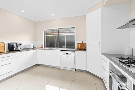 Property photo of 2/2 Compass Drive Biggera Waters QLD 4216