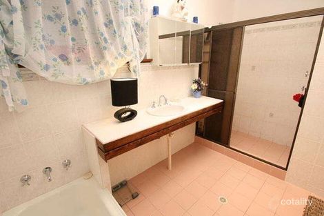Property photo of 42 Hillcrest Avenue Tacoma NSW 2259
