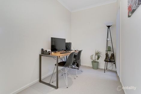 8 Penley Lane, Sandhurst, VIC 3977