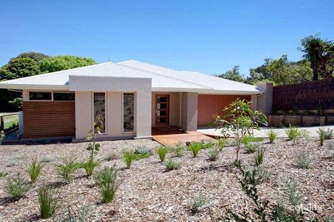 4 Derrick St, Blairgowrie, VIC 3942