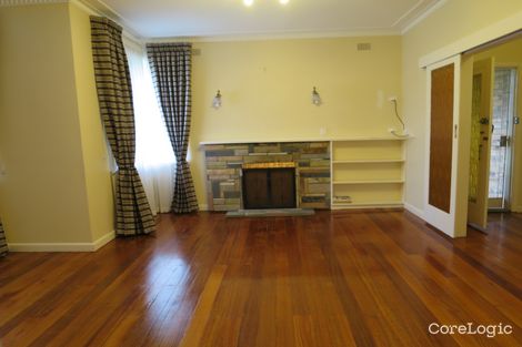 Property photo of 11 Larman Street Bentleigh East VIC 3165