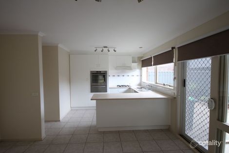 Property photo of 2/22 Centre Avenue Werribee VIC 3030