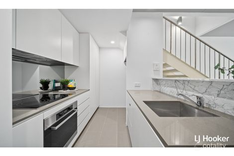 Property photo of 11/3-5 Burbury Close Barton ACT 2600