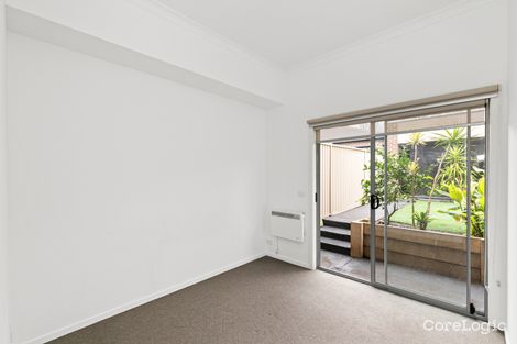 Property photo of 1/25 Tom Roberts Parade Point Cook VIC 3030