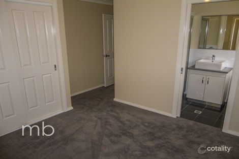 Property photo of 1 Jade Avenue Orange NSW 2800