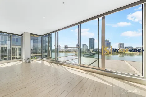 707/7 Half St, Wentworth Point, NSW 2127