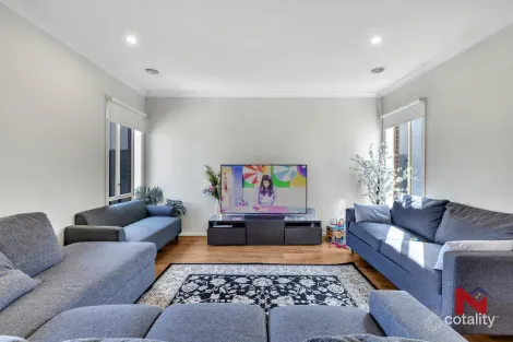 Property photo of 13 Orientation Avenue Tarneit VIC 3029