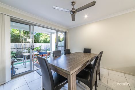 Property photo of 2/8 Fourth Avenue Labrador QLD 4215