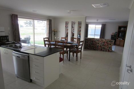 Property photo of 4 Alpine View Wangaratta VIC 3677