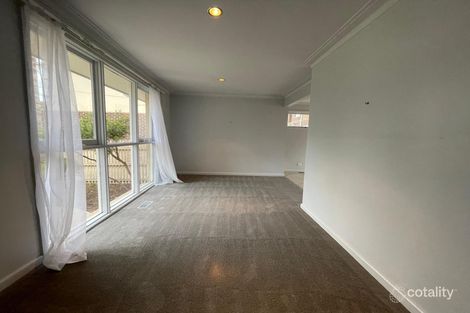Property photo of 1/22 Kurrajong Avenue Glen Waverley VIC 3150
