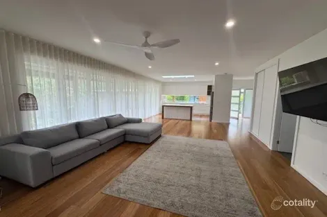 2 The Lakes Way, Elizabeth Beach, NSW 2428