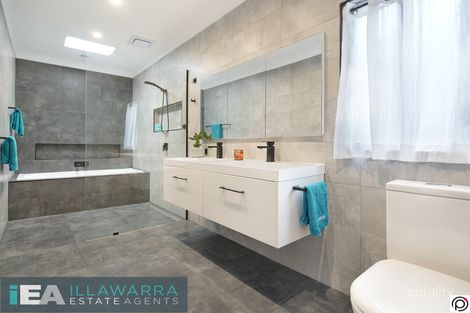 Property photo of 8 Albert Street Unanderra NSW 2526
