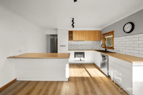 Property photo of 23 Crandon Crescent Newnham TAS 7248