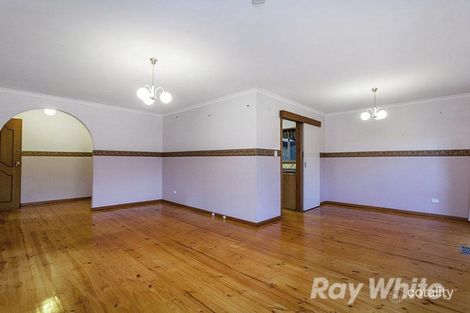 Property photo of 39 Kurrajong Road Narre Warren VIC 3805