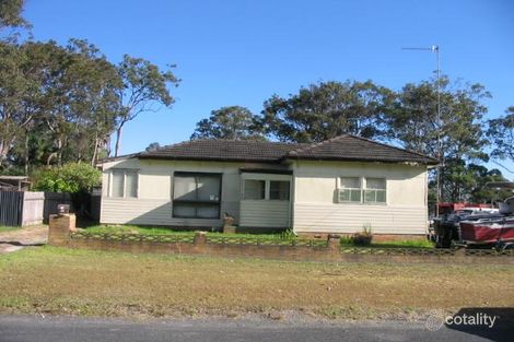 Property photo of 12 Discombe Avenue Kanwal NSW 2259