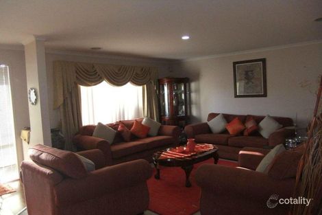 Property photo of 22 Bateman Grove Hampton Park VIC 3976