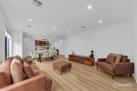 Property photo of 16 Thunder Drive Kalkallo VIC 3064