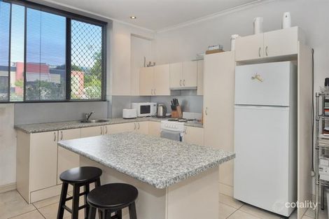 Property photo of 2/110 Kingsford Smith Drive Hamilton QLD 4007