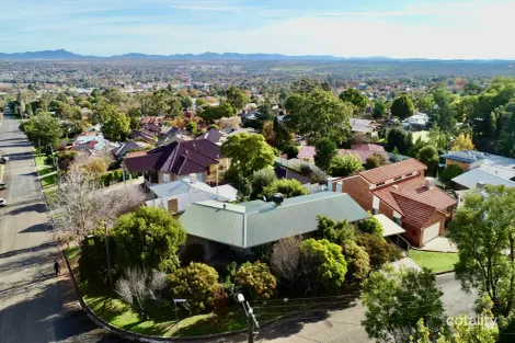 Property photo of 2 Bellevue Crescent East Tamworth NSW 2340