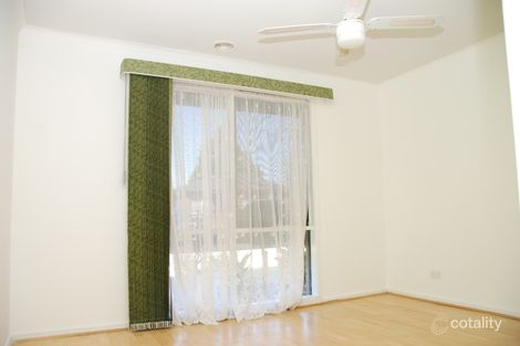 Property photo of 24 Ralph Crescent Hampton Park VIC 3976