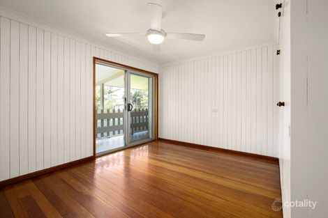Property photo of 18 Sandys Beach Drive Sandy Beach NSW 2456