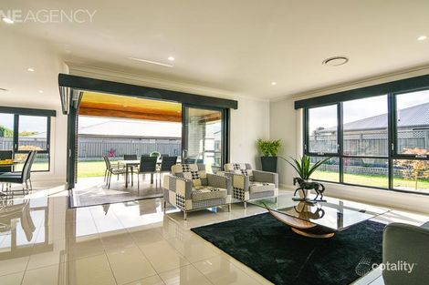 Property photo of 23 Taloumbi Place Orange NSW 2800