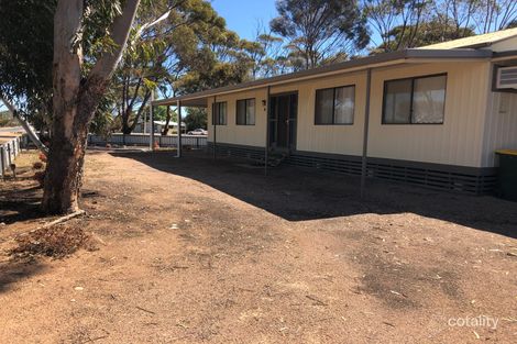 13 Crutchett Rd, North Moonta, SA 5558