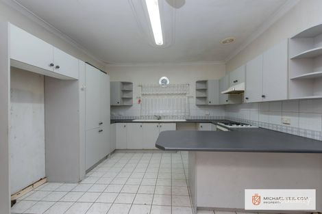 Property photo of 438 Belgravia Street Cloverdale WA 6105