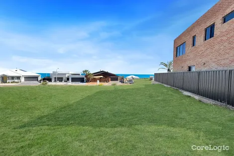 Property photo of 4 Grey Close Dongara WA 6525