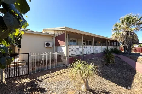 Property photo of 11 Hammond Street South Carnarvon WA 6701