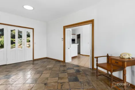 Property photo of 88 Kingfisher Drive Clare SA 5453