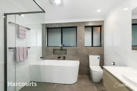 Property photo of 4 Kippax Place St Clair NSW 2759
