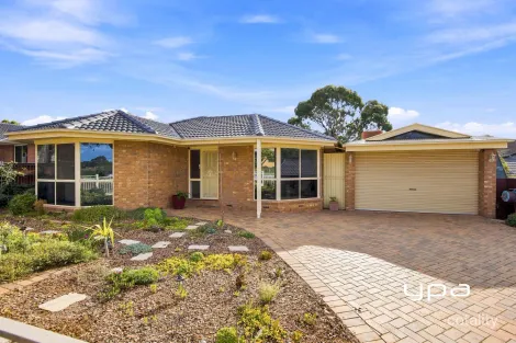 12 PHILLIP DR, SUNBURY, VIC 3429