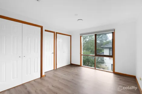 Property photo of 13 Wakefield Place Templestowe VIC 3106