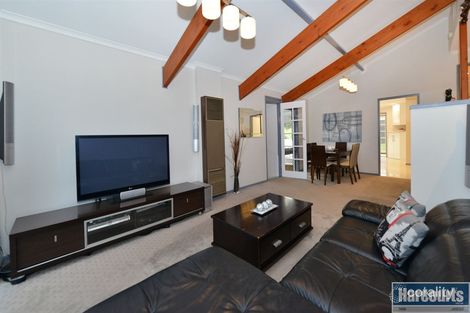 Property photo of 11 Whiteley Drive Trott Park SA 5158