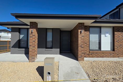10 Olivia Lane, Clyde, VIC 3978