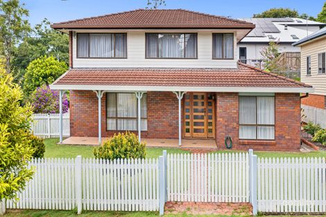 Property photo of 3 Essex Road Indooroopilly QLD 4068