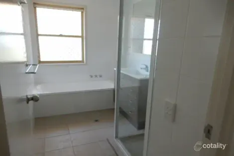 Property photo of 4 Peggy Court Emerald QLD 4720