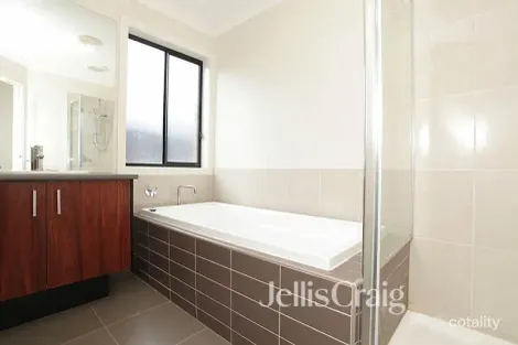 Property photo of 25 Wylie Way Point Cook VIC 3030