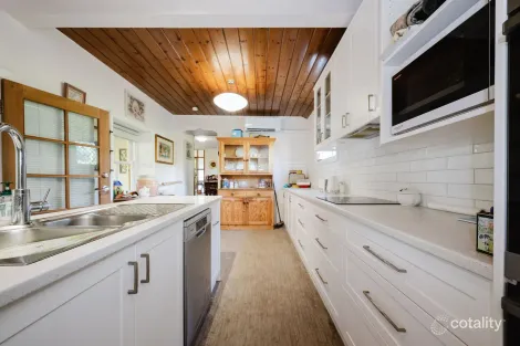 Property photo of 10 Bridge Street East Burra SA 5417