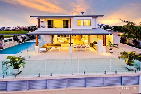 Property photo of 23 Middle Quay Drive Biggera Waters QLD 4216