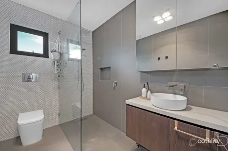 Property photo of 15 Lily Street Seddon VIC 3011