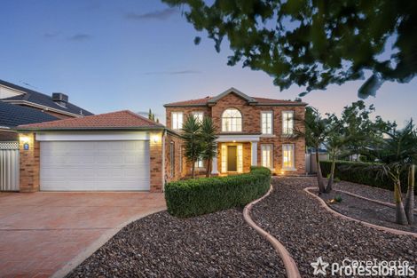 Property photo of 2 Ohara Court Taylors Lakes VIC 3038