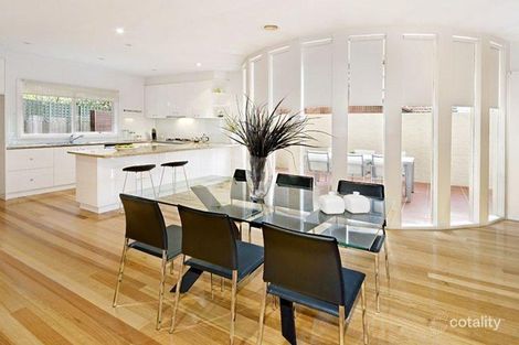 Property photo of 1 Boyanda Road Glen Iris VIC 3146