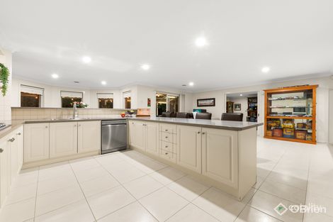 Property photo of 6 Sunningdale Crescent Cranbourne VIC 3977