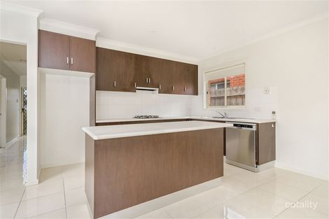 Property photo of 15 Walsh Grove North Geelong VIC 3215