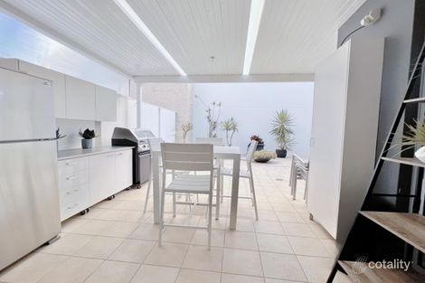 7/16 Hunter Ave, Labrador, QLD 4215