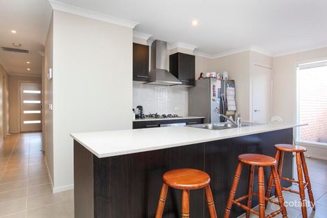 Property photo of 25 Clairview Road Deer Park VIC 3023